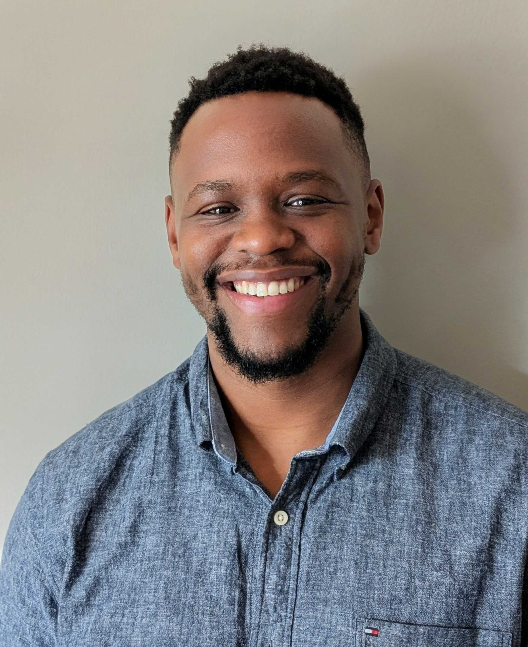 Jonathan Munyi headshot